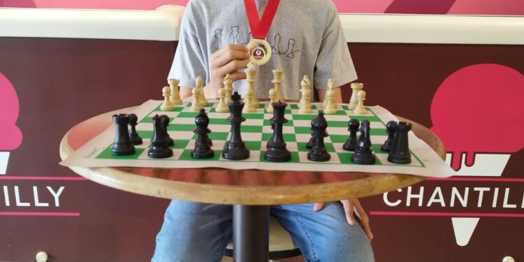 Edgard é campeão da 23ª Copa Chantilly de Xadrez