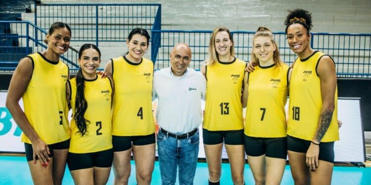 Veja como três jogadoras do Praia Clube gostam de preparar as batatas Bem Brasil