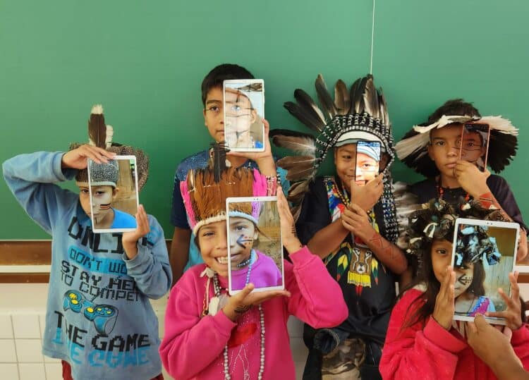 Projeto Plástico Tech_Brincante usa poesia com crianças indígenas para cuidar do meio ambiente