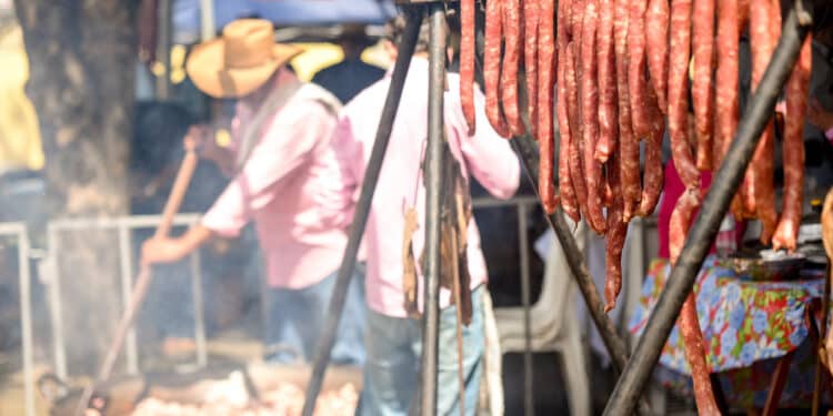 Queima do Alho do ARS: comitivas prometem surpreender o público com fartura e diversidade