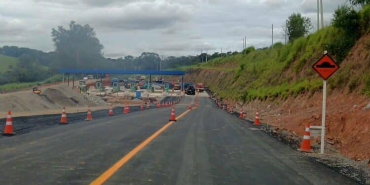 Associações, sindicatos e empresas privadas enviam requerimento ao governador Zema solicitando revisão no valor do pedágio entre Varginha e Três Corações