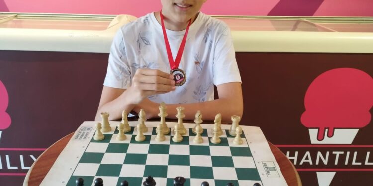 Edgard é campeão da 24ª Copa Chantilly de Xadrez