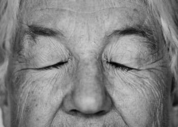 Saúde mental do idoso: entenda os transtornos mais comuns