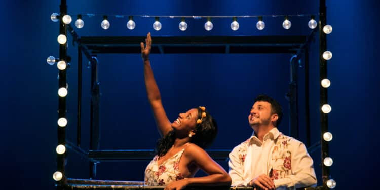 Uberlândia, Araguari e Monte Alegre recebem o espetáculo “E se a gente se conhecesse outra vez?”