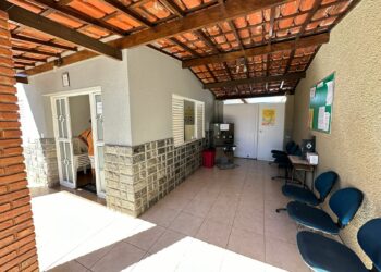 Postos de Saúde e Equipes de ESFs têm capacidade para atender mais de 80 mil pessoas em Araxá; mais de 30 procedimentos estão à disposição da comunidade