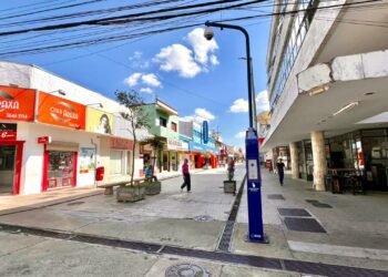 Poste Interativo no calçadão oferece mais segurança para a população