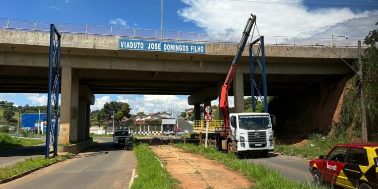 Interdição do Viaduto José Domingos Filho