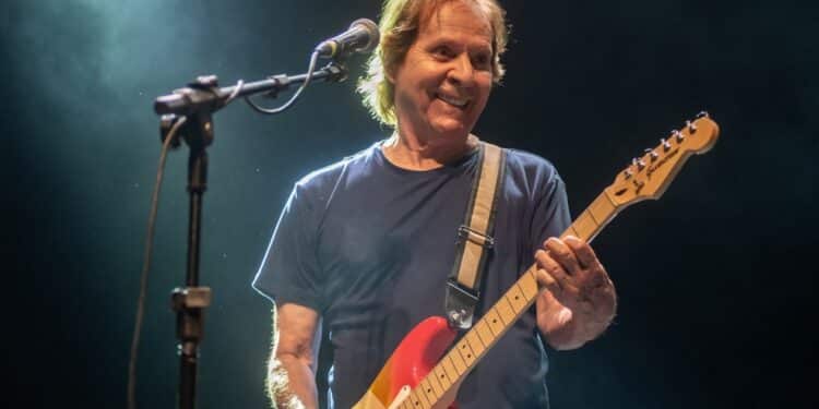 Uberaba recebe Beto Guedes neste sábado (18) nos “Encontros Musicais” do Teatro SESIMINAS