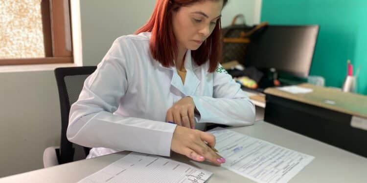 Ampara oferece suporte médico aos assistidos