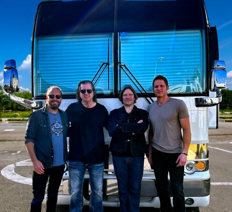 Venda de ingressos para o show Revisiting Creedence em Uberlândia é liberada