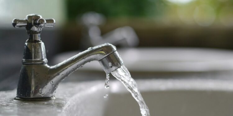 Famílias de baixa renda devem se cadastrar e/ou atualizar cadastro no programa Tarifa Social