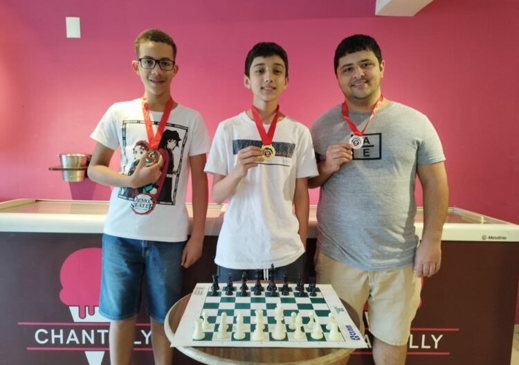 Edgard é campeão da 25ª Copa Chantilly de Xadrez