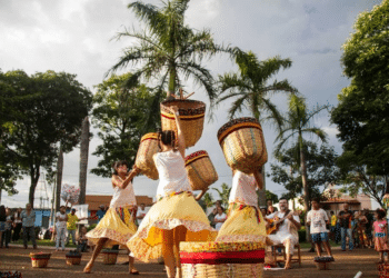 Romaria-MG receberá teatro de graça na Praça da Matriz