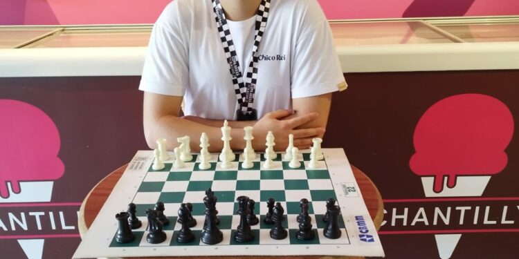 CM (Candidato a Mestre) Vitor Amorim é Campeão da 16ª Copa Araxá de Xadrez