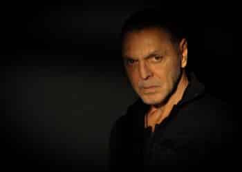 13º Festival Artes Vertentes recebe espetáculos O Estrangeiro reloaded e Tebas Land neste final de semana