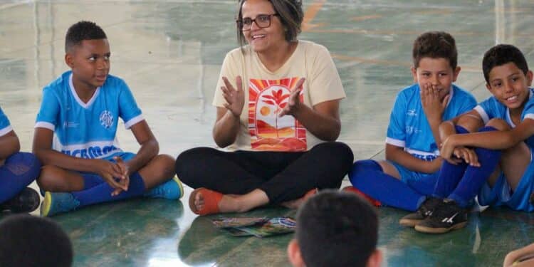 Projeto Dínamo Lobinho Transformando Vidas promove palestras sobre Saúde Mental