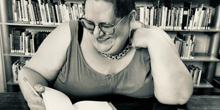 Oficina “Meu Corpo, Minha Biografia” com Jéssica Balbino explora a relação entre corpo e escrita no Sesc Campinas