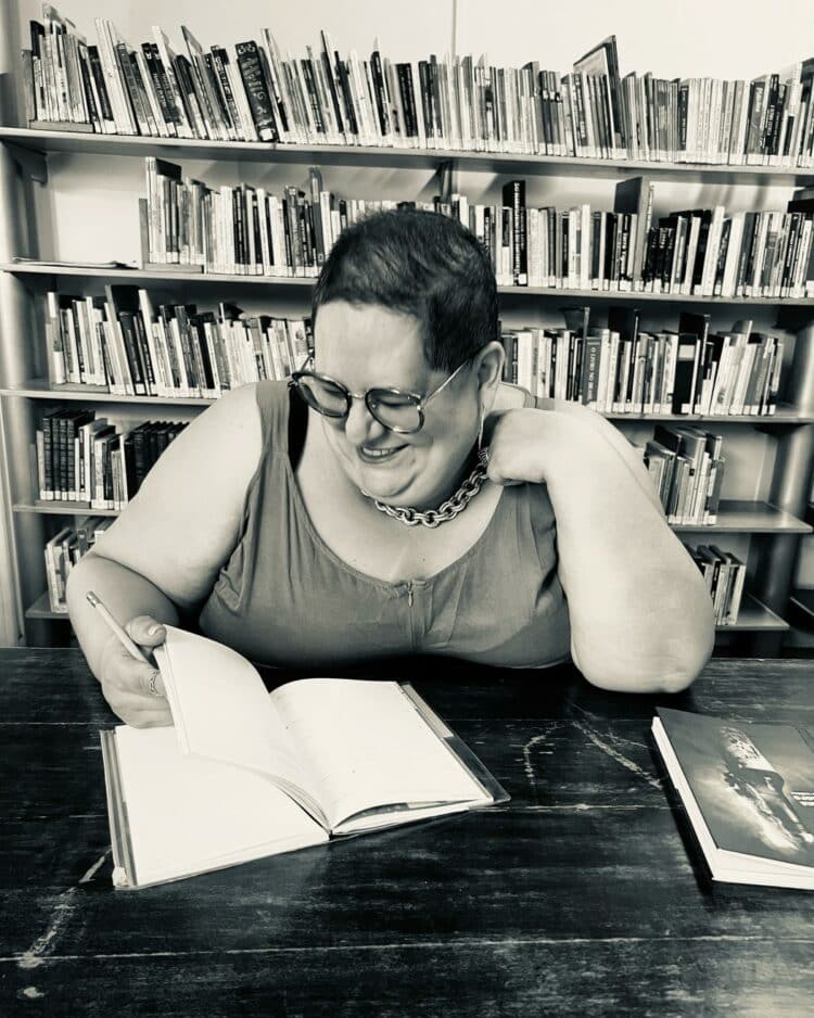 Oficina “Meu Corpo, Minha Biografia” com Jéssica Balbino explora a relação entre corpo e escrita no Sesc Campinas