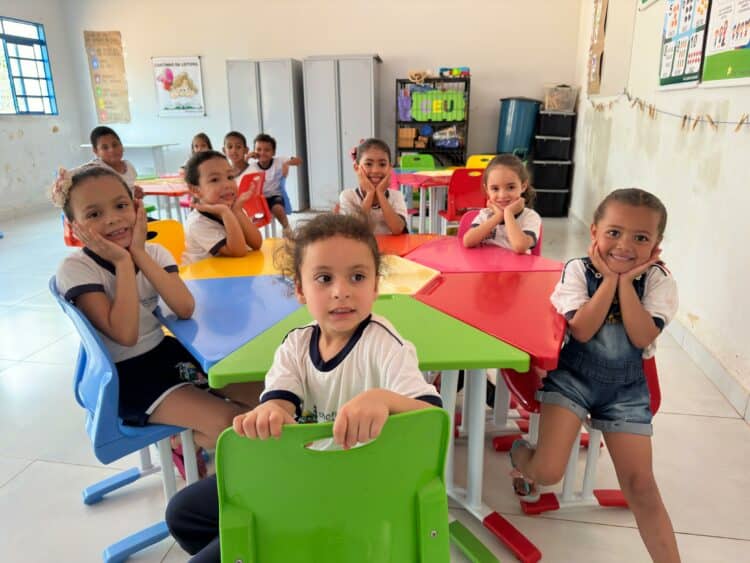 Prefeitura de Araxá investe cerca de 5 milhões em novos mobiliários para as escolas municipais