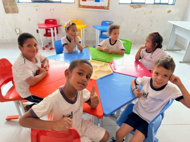 Prefeitura de Araxá investe cerca de 5 milhões em novos mobiliários para as escolas municipais