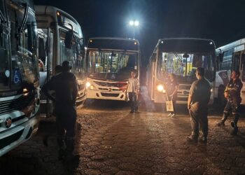 Prefeitura de Araxá realiza vistoria nos ônibus do transporte coletivo e garante mais segurança aos usuários do serviço