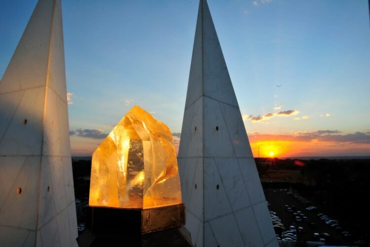 Templo da Boa Vontade: 35 anos promovendo a Paz entre os povos Monumento mais visitado da capital brasileira se prepara para receber, no mês de outubro, milhares de peregrinos