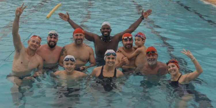 2ª Maratona Aquática Solidária arrecada alimentos para famílias carentes