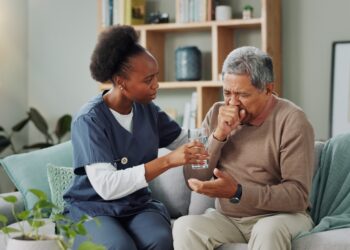 Tosse persistente: micro-organismos atípicos, refluxo e ansiedade podem estar relacionados à condição