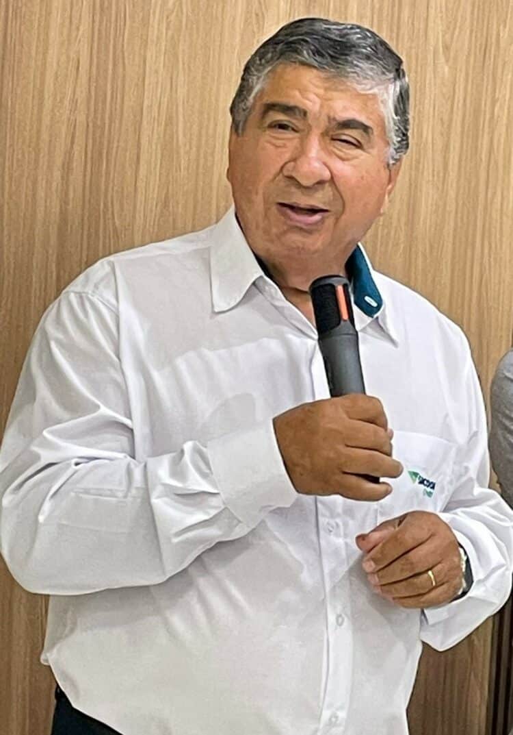 Sicoob Creditril homenageia sócio-fundador em Tupaciguara-MG