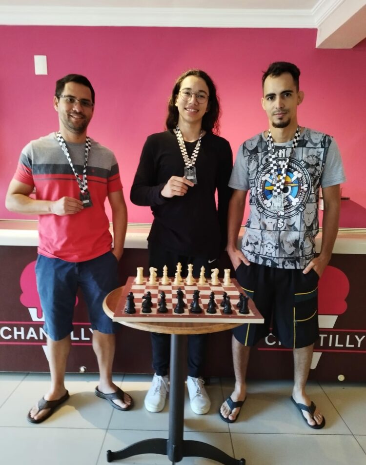 Theo é Campeão da 18ª Copa Araxá de Xadrez