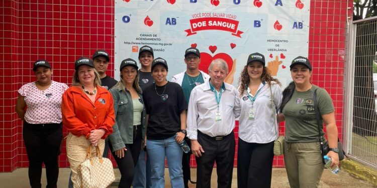Sicoob Creditril reúne cooperados e voluntários para doarem sangue em Uberlândia-MG