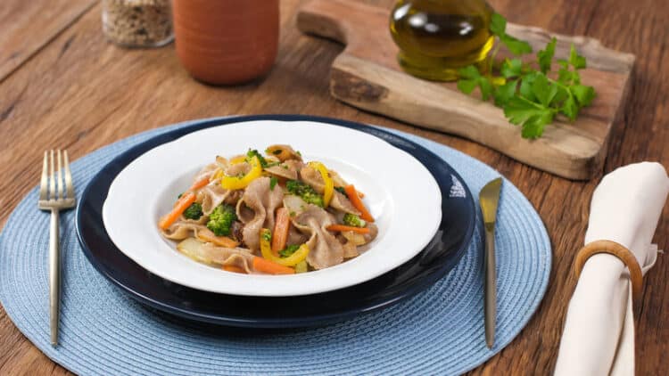 Como incluir o macarrão em uma dieta saudável e prática? Confira os benefícios e dicas de consumo