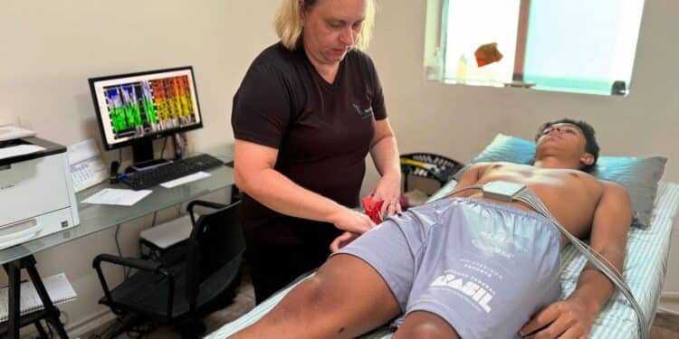 Atletas das categorias de base do Dínamo passam por avaliação cardíaca para temporada 2025