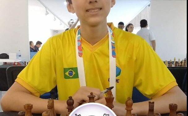 Xadrez araxaense representou Brasil nos Jogos Sul-americano Escolares 2024 na Colômbia