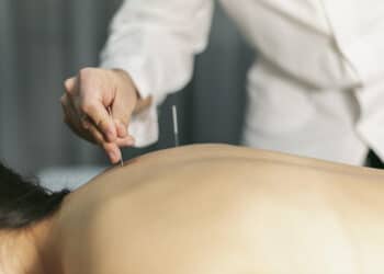 Terapias complementares podem ser utilizadas no tratamento da fibromialgia; entenda como