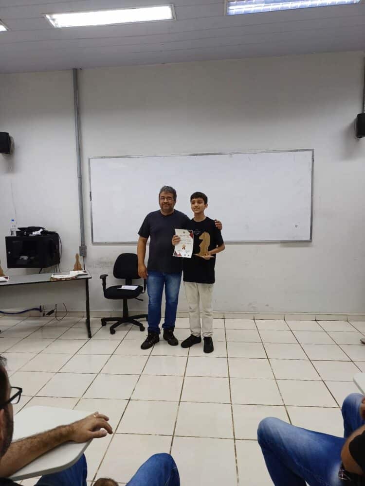 Araxaense Edgard é terceiro lugar no Torneio de Xadrez em Patrocínio