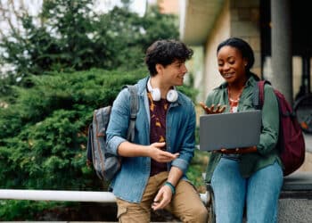 Nota do Enem 2024 é divulgada; resultado pode garantir bolsas de até 100% na UNIASSELVI