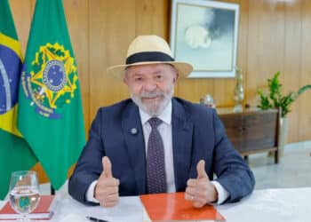 Lula: “É uma felicidade contar com a parceria da Caixa na construção de um Brasil mais desenvolvido, justo, inclusivo e feliz”