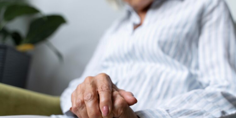 Especialistas compartilham dicas para garantir a qualidade de vida de pacientes com Alzheimer