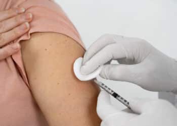 Vacina contra herpes zóster pode diminuir risco de demência