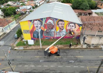 Memomural: ginásios ganham tributo artístico a personalidades de Araxá