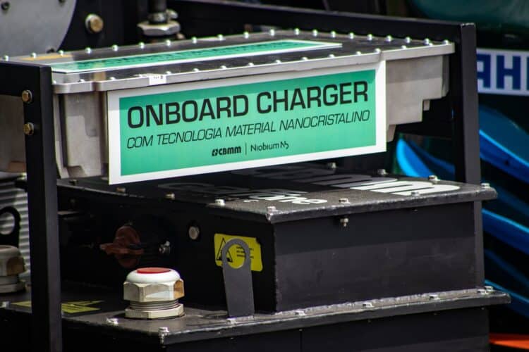 CBMM e innolectric AG avançam na eletrificação da Copa Truck com inovação em carregador de veículos elétricos