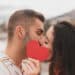 Cuidados ao demonstrar afeto: o que você precisa saber no Dia do Beijo