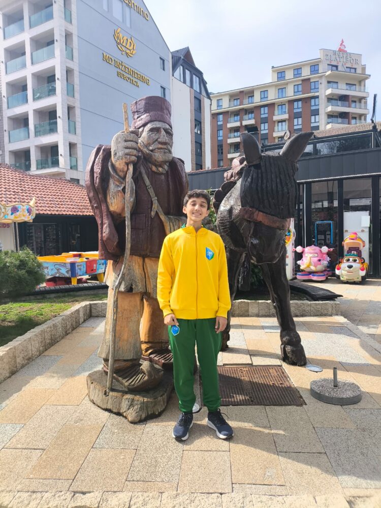 Araxaense Edgard presente no Mundial de Xadrez Escolar na Sérvia