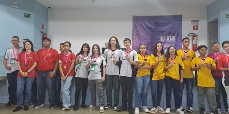 Xadrez de Araxá classifica cinco atletas para a etapa regional do JEMG