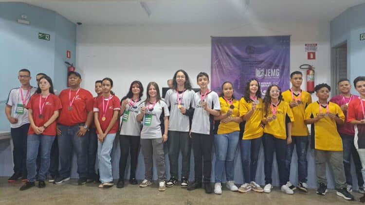 Xadrez de Araxá classifica cinco atletas para a etapa regional do JEMG