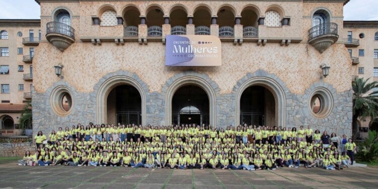 Mais de 300 mulheres cooperativistas mineiras se reúnem em Araxá para debater estratégias ESG