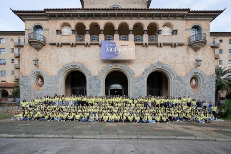 Mais de 300 mulheres cooperativistas mineiras se reúnem em Araxá para debater estratégias ESG