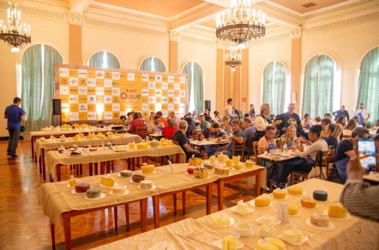 Mais que um festival, ExpoQueijo movimenta economia, turismo internacional e negócios em Araxá