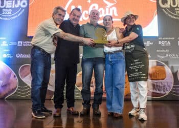 Queijo mineiro conquista Prêmio Super Ouro e garante ao Brasil vitória inédita na ExpoQueijo